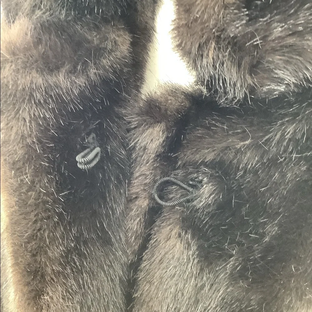 COPY - Betmar New York faux fur coat - Picture 3 of 6